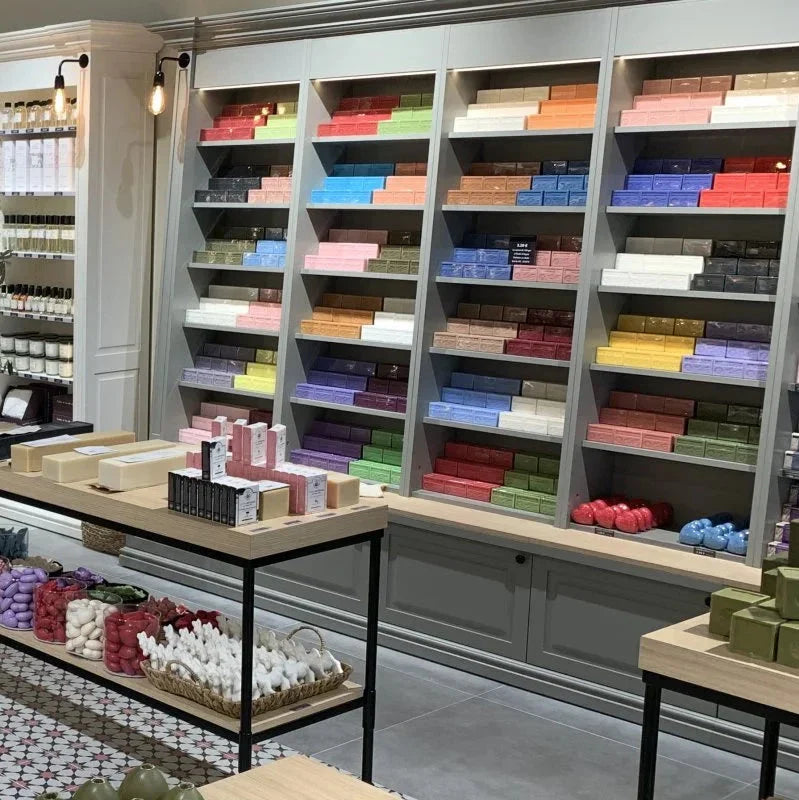 Un grand choix de Savons de Marseille dans nos boutiques La Maison du Savon de Marseille