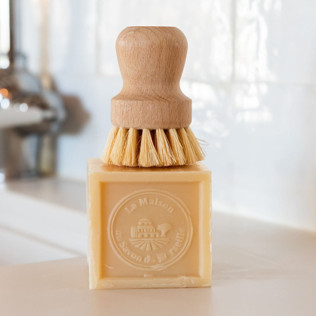 Using Marseille soap to clean the house and laundry