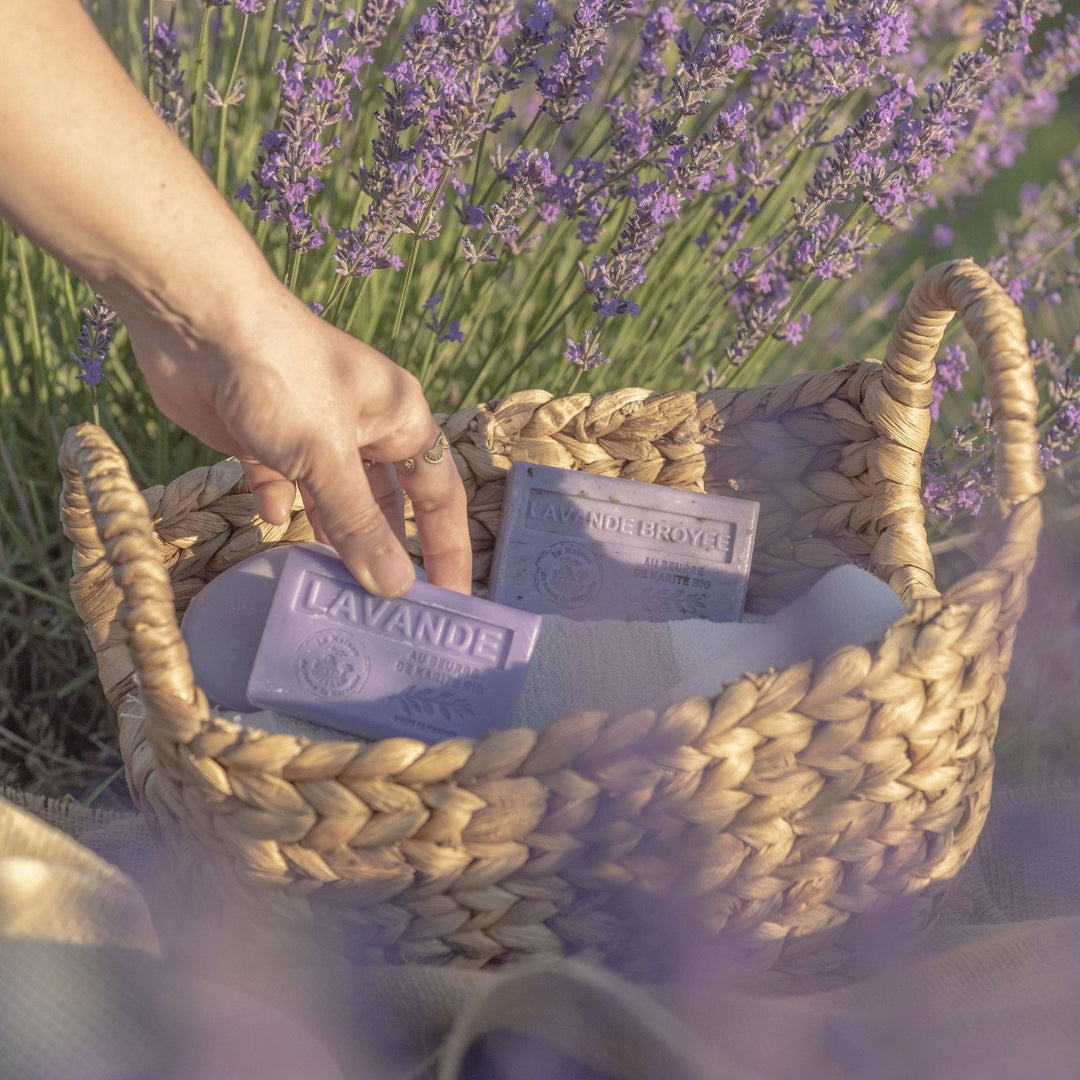 Savon parfumé qui mousse